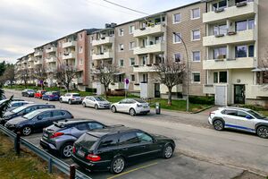 Oslo Mellombølgen boligblokker 250410.jpg