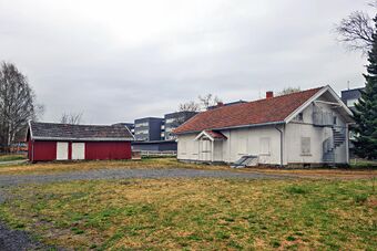 Oslo Nedre Høybråten gård 250416.jpg