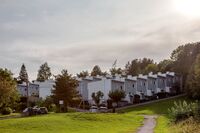 Rekkehusbebyggelse i nordre del av Vekterveien. Foto: Leif-Harald Ruud (2017)