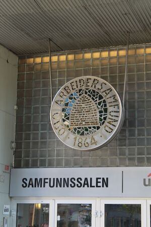 Oslo arbeidersamfunn Samfunnssalen.JPG