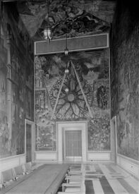 Dekorasjoner i Østre galleri i Oslo rådhus (1940-1949). Foto: Oslo byarkiv