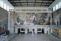 «Et bilde av vår tid», freske av Alf Rolfsen i Rådhushallen. Foto: Jiri Havran (2012).