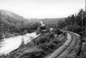 Otra Setesdalsbanen Steinsfoss tømmerrenne.jpg