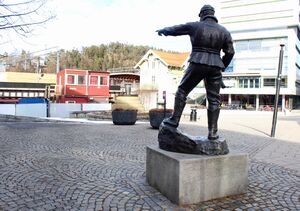 Otto Sverdrups plass Sandvika Bærum 2016.jpg