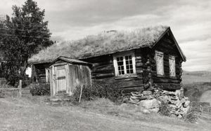 Oustad Søndre, Hedmark - Riksantikvaren-T118 01 0152.jpg