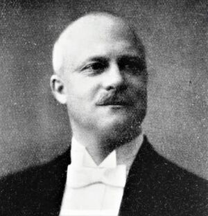 Overlærer Georg Backer foto.JPG