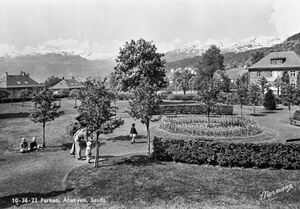 Parken på 1950-talet (Normanns kunstforlag AS, Ryfylkemuseet).jpg