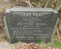 Motstandsmannen Petter Moens urne ble satt ned på Gamle Aker kirkegård høsten 1945. Foto: Stig Rune Pedersen