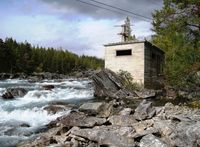 Det private kraftverket til hotellet, i funksjon 1949-1964. Foto: Hans P. Hosar, 2012.