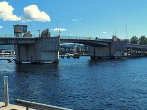 Porsgrunnsbrua lukket.jpg