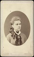 Ragna Samuelsen som ung. Foto: E.E. Aubert/Nasjonalbiblioteket.