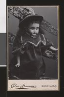 493. Portrett av en dukke - NB bldsa FA0200.jpg