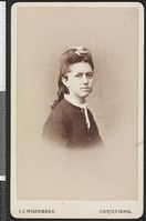 73. Portrett av fru Thrine Grundseth - no-nb digifoto 20151116 00042 bldsa CDV00409.jpg