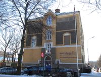 Inngangspartiet til Berles skole, nå (2021) Steinerhøyskolen. Foto: Stig Rune Pedersen, 2013.