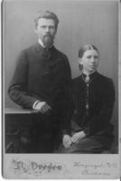 Prost Anderssen og fru Selma. Dette bildet må være tatt omkring 1877, da de giftet seg. Han var da stiftskapellan i Christiania.