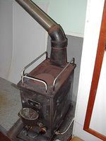 Denne omnen var laga ved Pyro AS, Gamlen i Haram kommune, Møre og Romsdal.