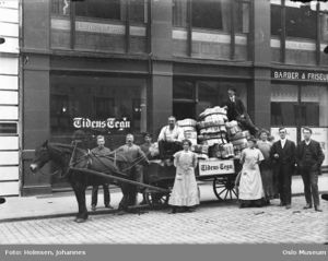 Rådhusgata 20 i Oslo ca 1915 Tidens Tegns lokaler OB.Z14825.jpg