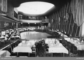 Fra restaurant Regnbuen (1938) i Oslo hvor Gustavson sto for mye av interiøret. Foto: Oslo Museum (11950-1960).