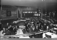 Møte i Jernvarehandlernes Landsforbud. Foto: Wilhelm Råger/Oslo Museum (1958).