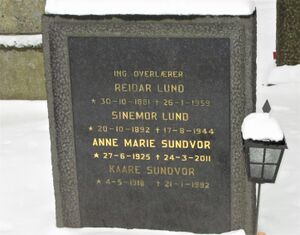 Reidar Lund gravminne Oslo.jpg