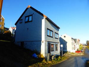 Rektor Steensgt. 12 ed2016.JPG