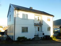 182. Rektor Steensgt. 30 ed2016.JPG