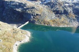 Reppavatnet er inntaksdam til Aurland V og har deretter avløp til Viddalsvatn. Foto: Hafslund
