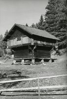 20. Reshjem, Telemark - Riksantikvaren-T167 01 0221.jpg