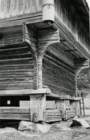 27. Reshjem, Telemark - Riksantikvaren-T167 01 0228.jpg