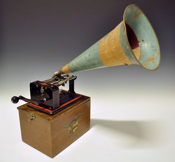 Rikard Berge sin fonograf..jpg