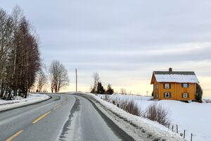 Ringsaker Åsmarkvegen 240318.jpg