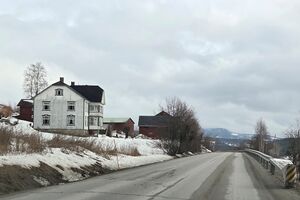 Ringsaker Tandeskogvegen 260314.jpg