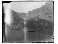 483. Robåt i et fjellvann - NB MS G4 0713.jpg