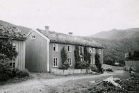 60. Rognskog Bortistua, Rognskog Utistua, Møre og Romsdal - Riksantikvaren-T338 01 0039.jpg