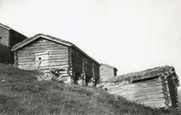 24. Rudi, Oppland - Riksantikvaren-T125 01 0030.jpg