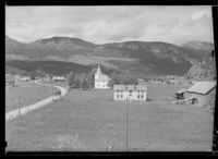 Rysstad med Hylestad kyrkje i 1948