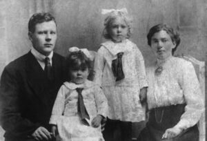 S035.167.2.CD 06 069.jpg