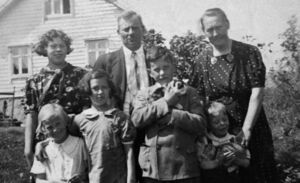 S122.168.9.CD 03 011.jpg