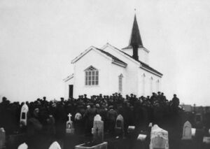 Gamlekyrkja i 1934, gravferd til ukjend sjømann funnen drukna.
