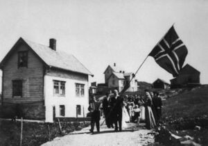 S240.168.43.CD 06 055.jpg