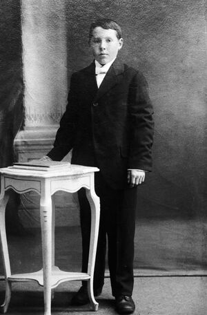 S386.169.16.CD 05 038.jpg