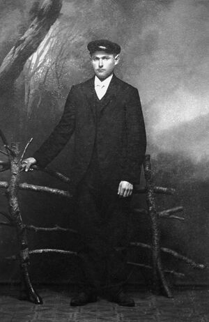 S435.170.16.CD 05 035.jpg