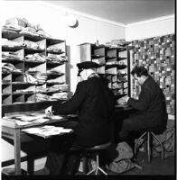 Postsortering Fevik (Kilde:Sigurd Eriksen (1923 –1993)/Fjære historielag)