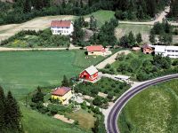 Foto 1960 fra Midtskog med Tærud skole øverst til venstre. Trondheimsveien nederst.