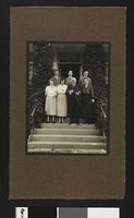 454. Sam Eyde med familie - no-nb digifoto 20160429 00185 bldsa EYDE 5 17A 002.jpg