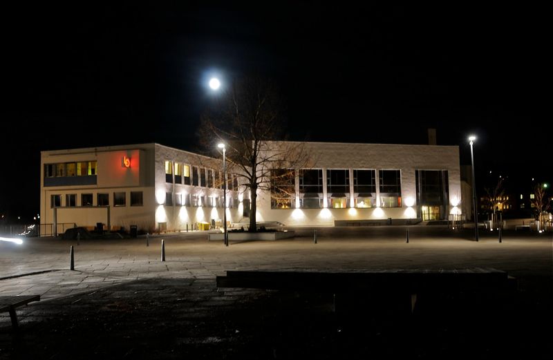 Fil:Samfunnshuset Steinkjer 2008 s.jpg