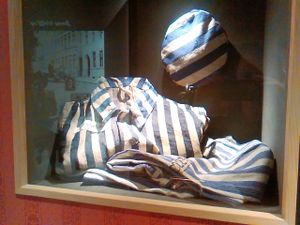 Samuel Steinmanns fangedrakt.jpg