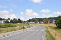 Kjellbergveien med brua over Virikbekken. Foto: Roy Olsen (2018).