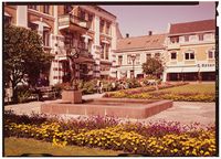 209. Sandefjord. Fra parken. - no-nb digifoto 20160511 00213 NB NKF P 02 E 017.jpg