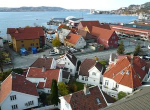 Sandviksbodene 15-24 og Fjæregrenden.jpg